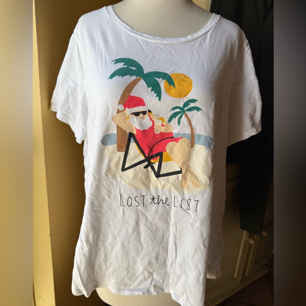 Old Navy Christmas T-shirt XL